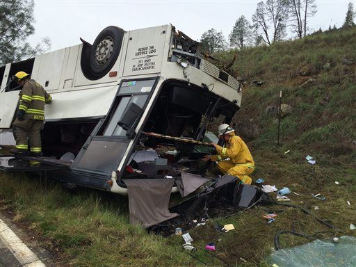 1 Killed, 30 Hurt as Bus Crashes Twice In a Day