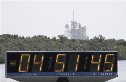 Plug Pulled on World's 2nd-Most-Watched Clock