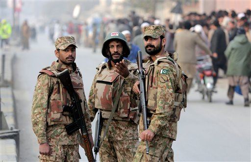 Pakistan Offensive Kills Dozens of Militants