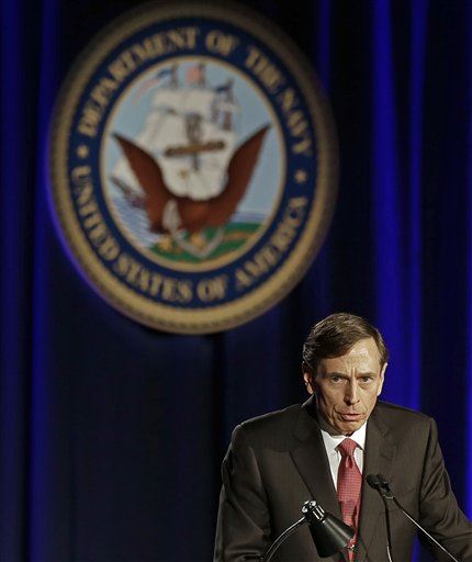 Report: Prosecutors Want David Petraeus Charged