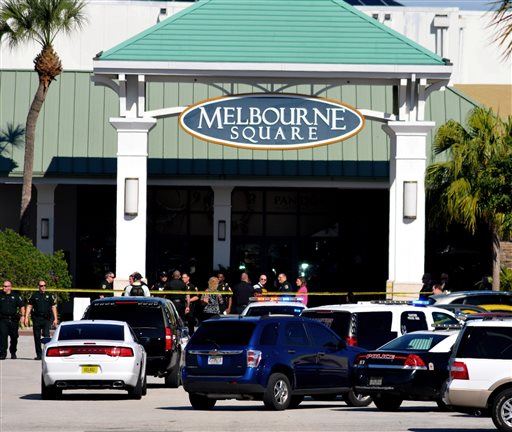 1 Dead, 2 Wounded in Mall Shooting