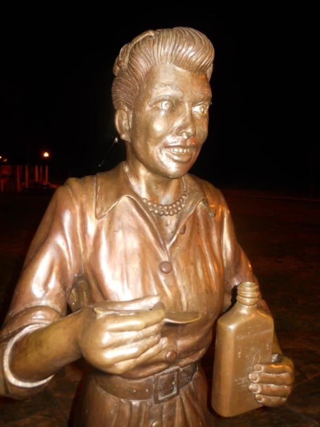 What Is That?! Lucy Fans Terrified By Her Statue