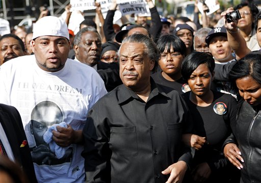 NYPD Arrests Sharpton, Bell's Fiancée at Protests