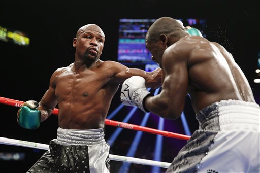In Final Fight, Mayweather Stays Perfect