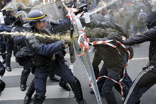 Paris Busts 100 as Banned Protests Turn Violent