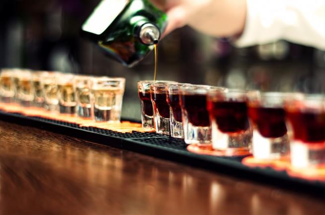 For 1st Time in 15 Years, World Goes Easier on the Booze
