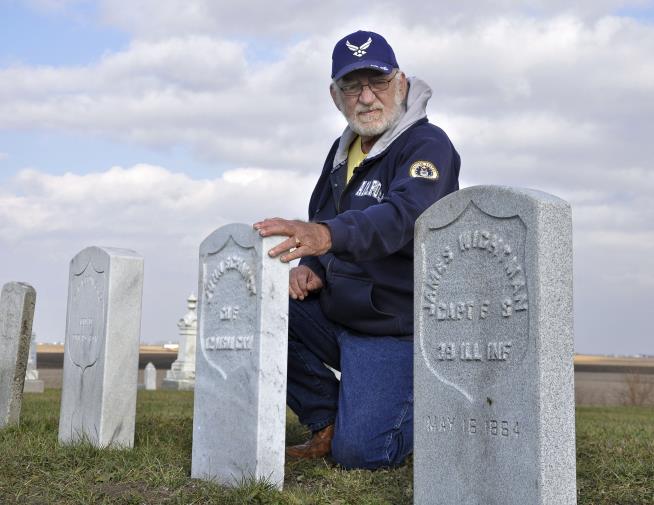 HS Students Give Civil War Vets 'Their Identity Back'