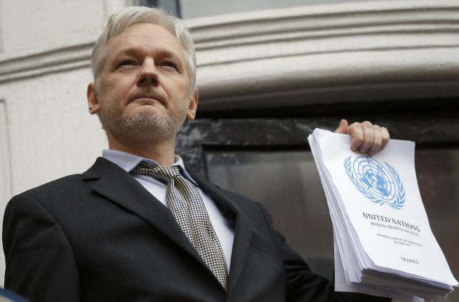 Assange Released DNC Emails to Damage Clinton