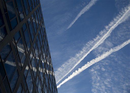 'Chemtrails' Aren't a Thing