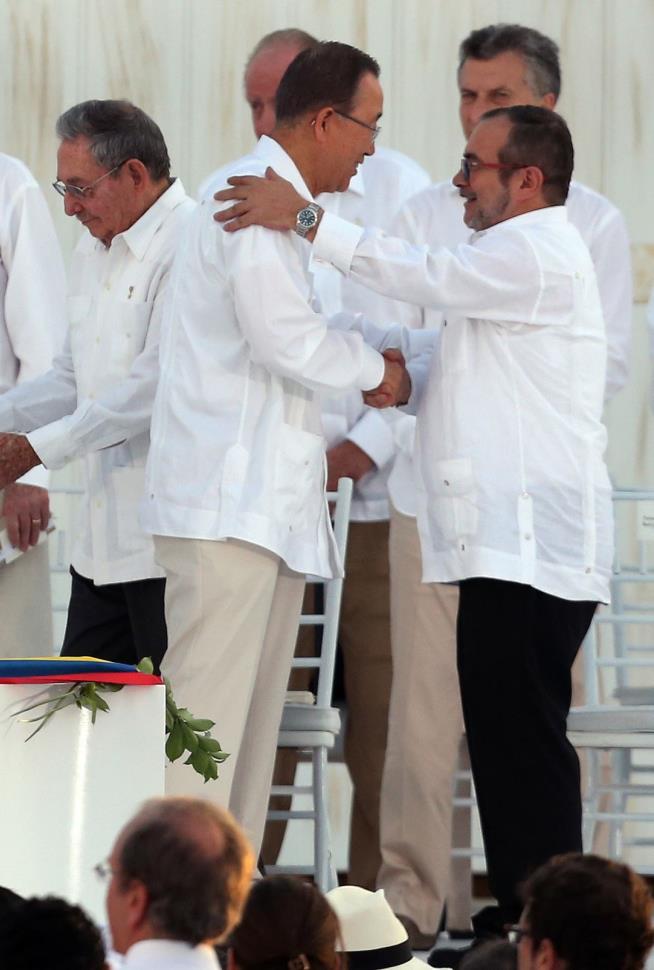 Colombia, FARC Sign Historic Peace Deal