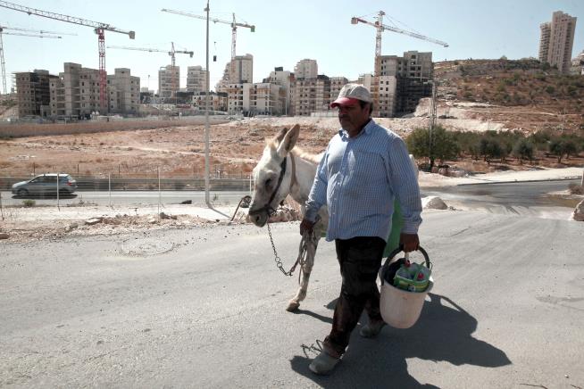 UN Passes Resolution Condemning Israeli Settlements