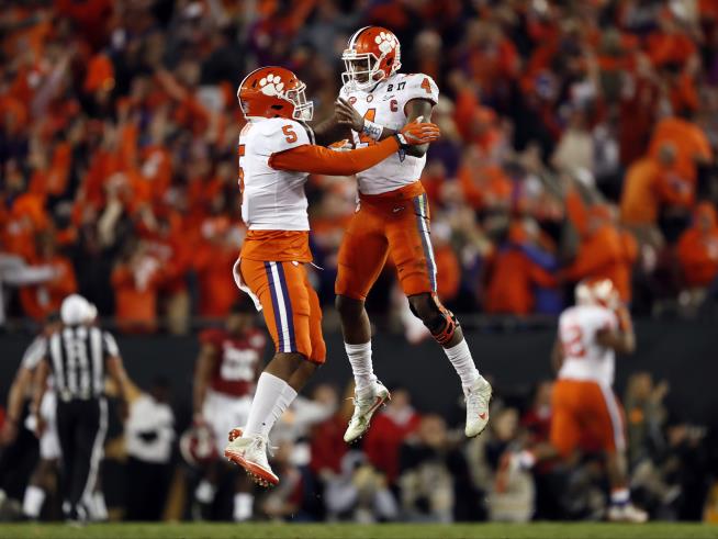 'Let's Be Legendary:' Clemson Wins With 1 Second