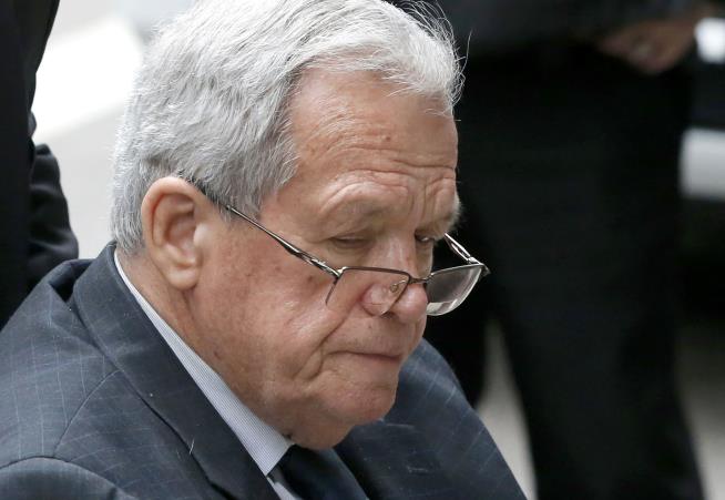Lawsuit Accuses Dennis Hastert of Sodomizing 4th Grader