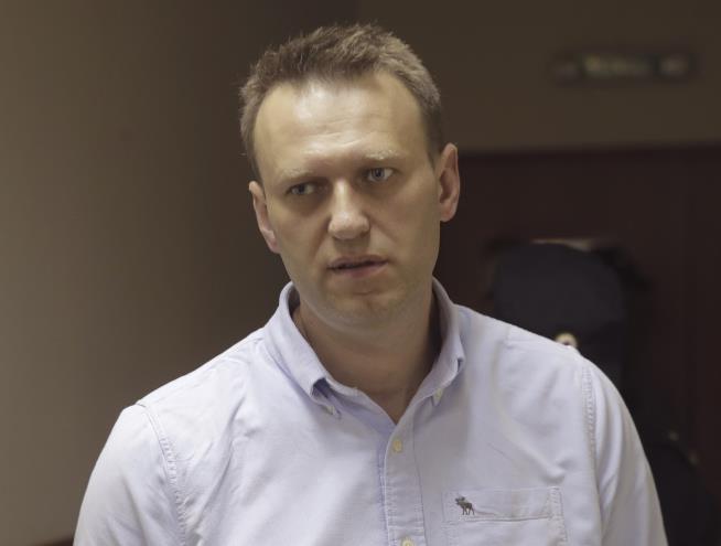 Russian Opposition Leader Jailed for 30 Days Amid Protests