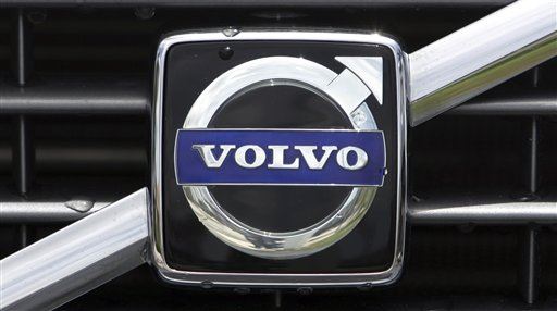 Volvo's Electric Announcement Is an Industry First