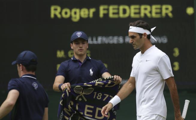 Federer Wins Record 8th Wimbledon Championship