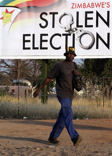 Despite Mugabe, Democracy Is Gaining in Zimbabwe
