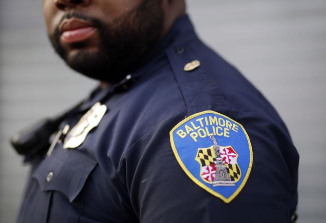 2nd Video Allegedly Shows a Baltimore Cop Planting Evidence