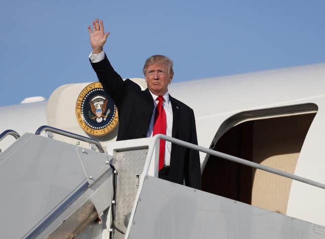 Trump Denies Calling White House a 'Dump'