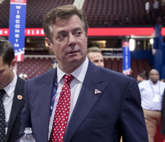 Report: Feds Wiretapped Trump Campaign Chief Manafort