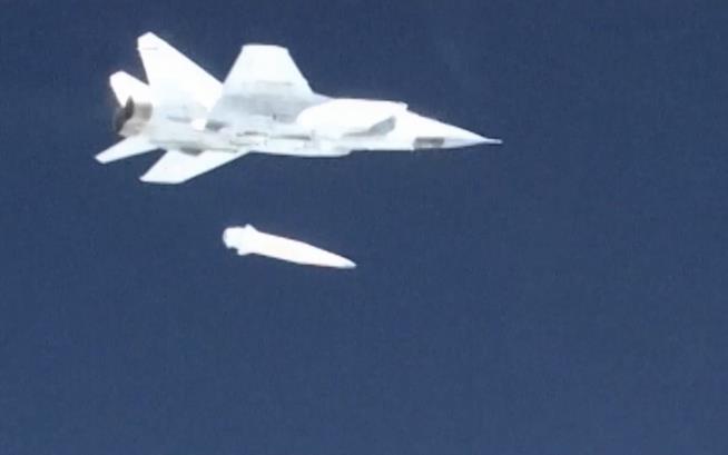 Russia Says it Test-Fired a Hypersonic Missile