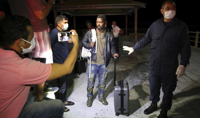 25 African Migrants Rescued at Sea Off Coast of Brazil
