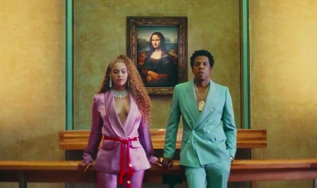 Beyonce, Jay-Z Drop Surprise Album