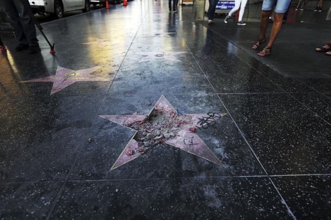 Unanimous Vote on Trump's Hollywood Star: It Must Go