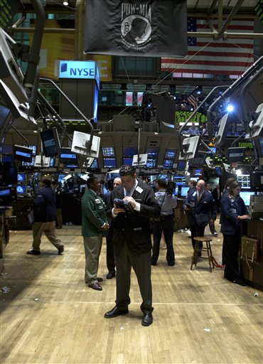 SEC Aims to Check False Rumors on Wall Street