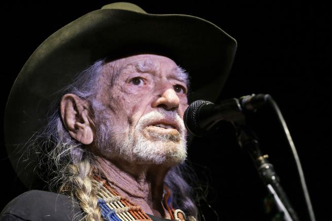 Willie Nelson Stokes Brouhaha With Concert for Dem Candidate