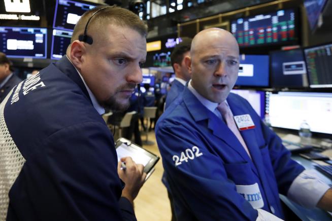 Solid Economic Reports Send US Stocks Higher