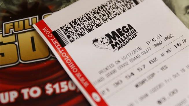 As Drawing Looms, 2nd-Largest Jackpot Swells