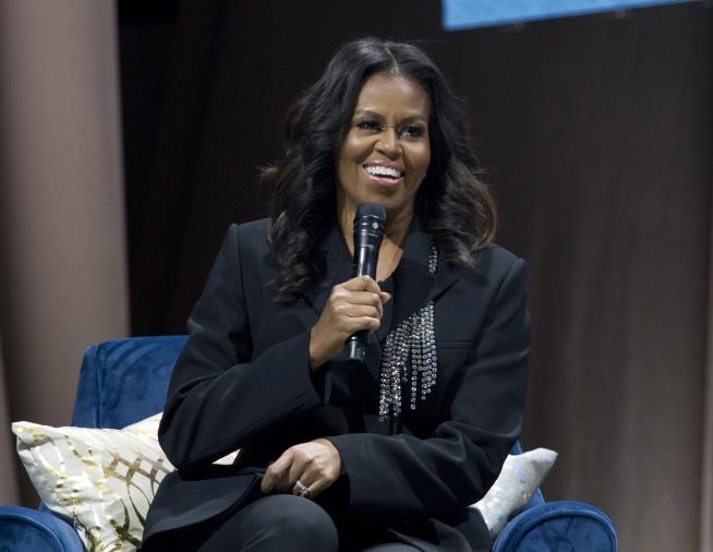 First-Week Sales Are In for Michelle Obama Book
