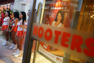5-Year-Old Ditches Day Care for Hooters