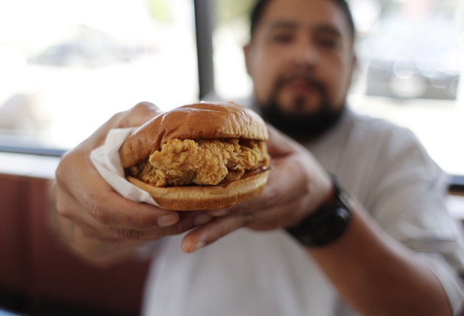 Man angry about Popeyes chicken sandwich shortage pulls gun on restaurant worker