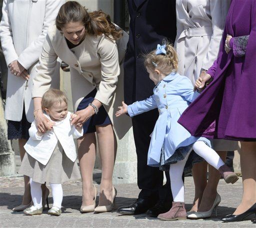 Sweden's King Removes Royal Titles From 5 Grandchildren