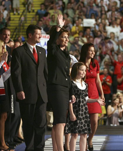Palin's Daughter, 17, Is Pregnant, Will Keep Child