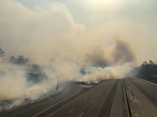 Amid Fierce Winds, 100K Ordered to Flee Calif Fires