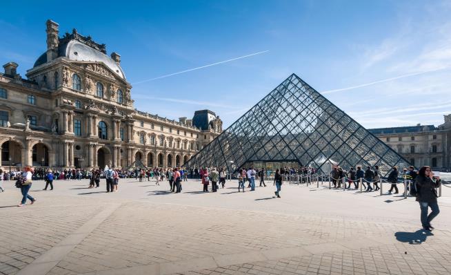 Louvre Recovers Pieces Stolen in 1983