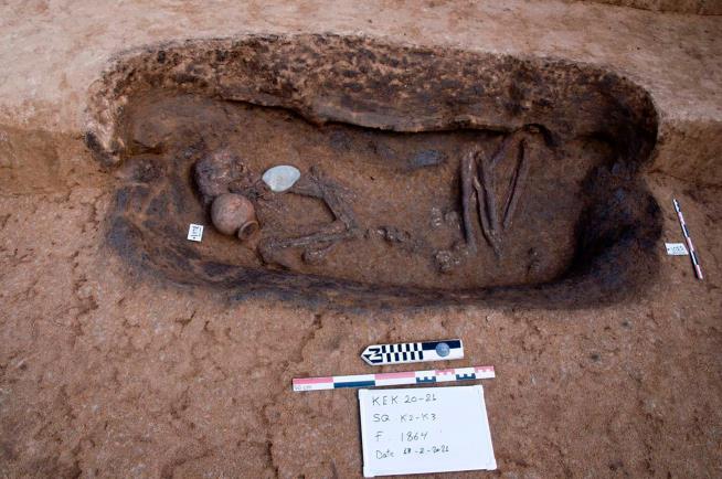 Egypt Archeologists Find 110 Ancient Tombs