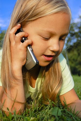 Cell Phones Hike Cancer in Kids 5-Fold