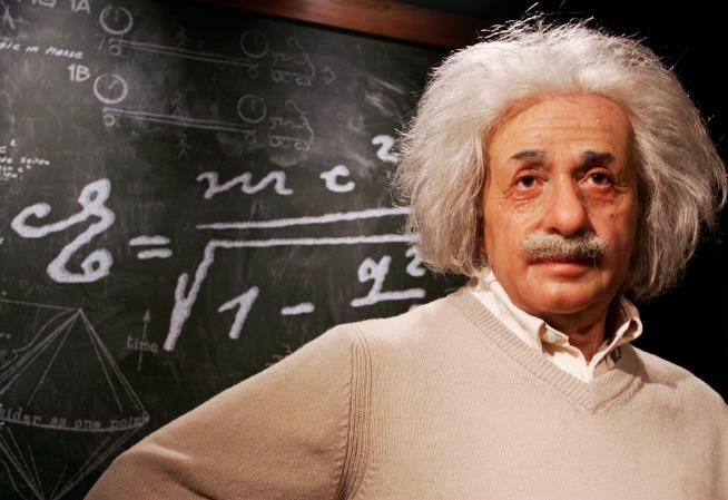 Oxford Revives Einstein's Greenie Fridge Design