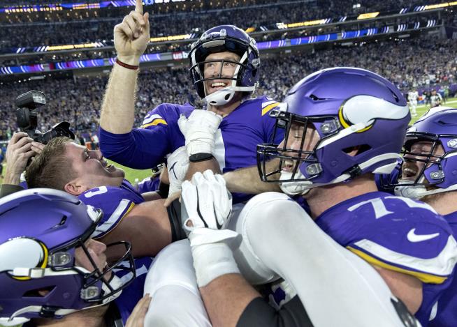 Vikings Stun With Biggest Comeback in NFL History