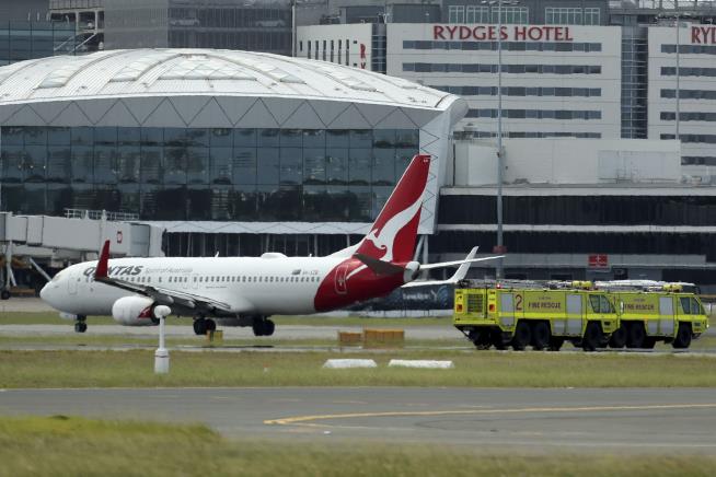 Qantas Flight Issues Mayday Call Over Pacific