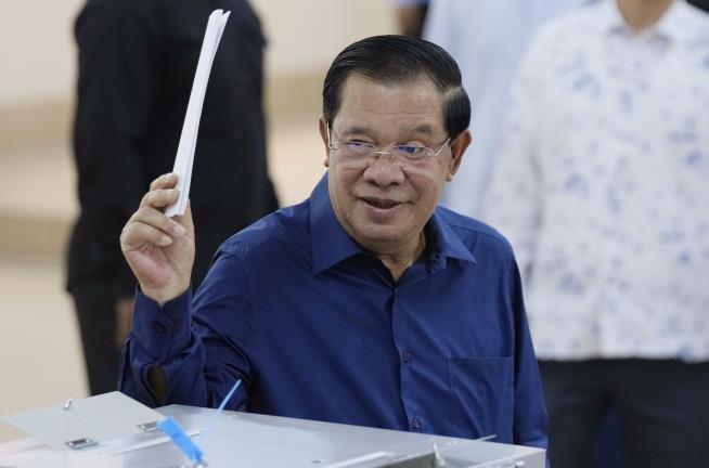 Cambodian PM: I'm Exiting, but My Son Will Take Over