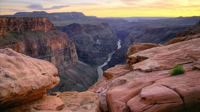 Grand Canyon Hikers Called for Help, Left Injured Friend Behind