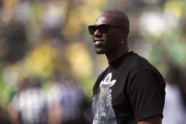 Terrell Owens Hit by Car After Argument