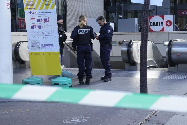 Police Open Fire on Woman on Paris Subway Station