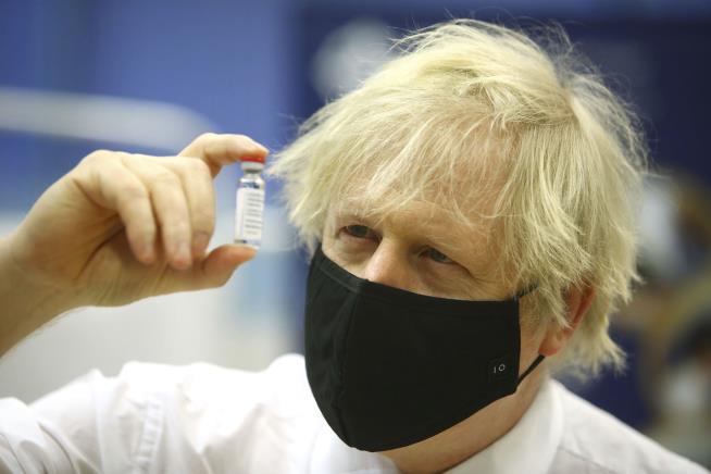 Aide: Boris Johnson Suggested COVID Injection to Prove a Point