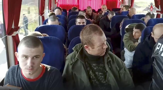 Russia, Ukraine Exchange Hundreds of POWs